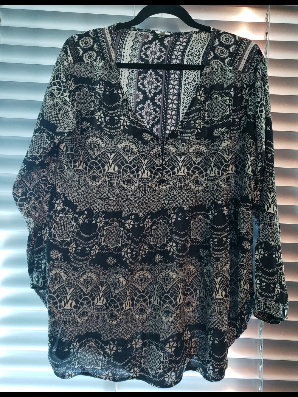 Black & Cream Patterned V-Neck Women's Blouse